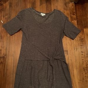 Pure Jill linen snd modal front tie sweater/top. Worn once‎